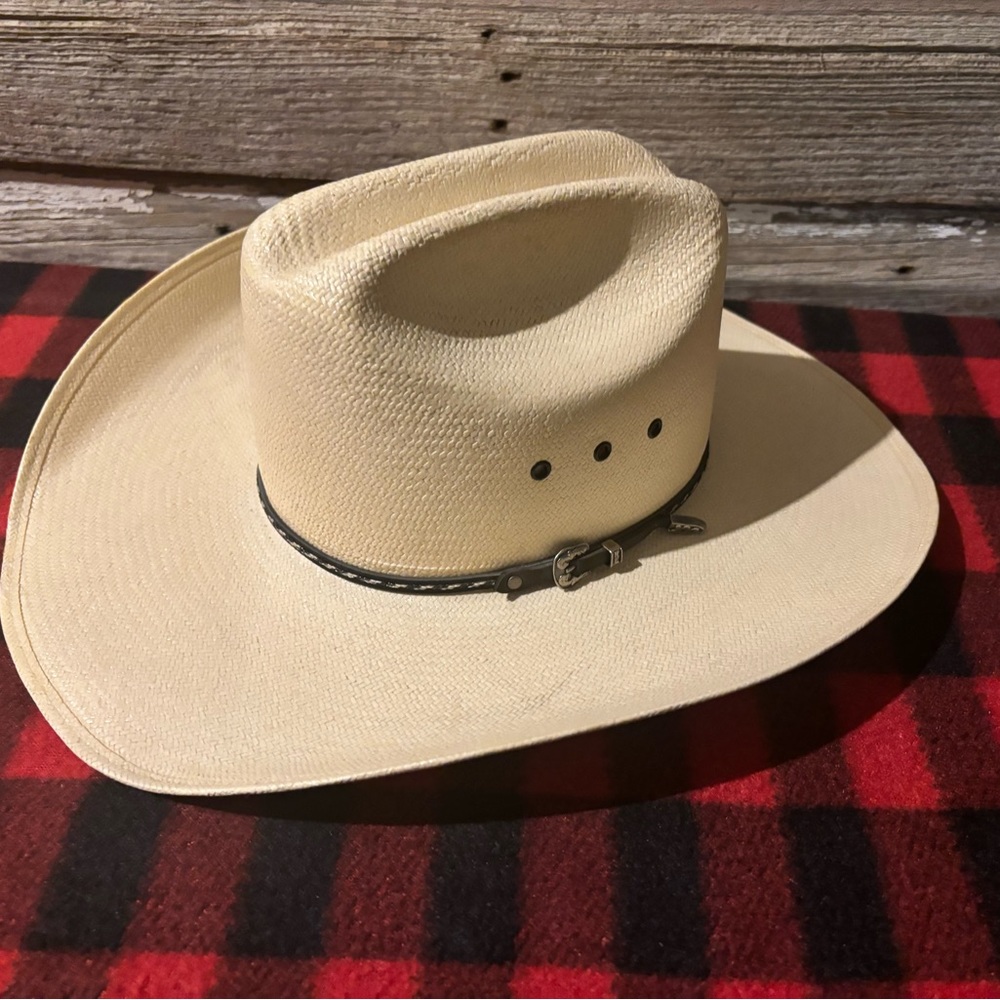Larry Mahan Bullrider cowboy hat. Milano Hat Company. Ivory. 6 3/4. Made in USA